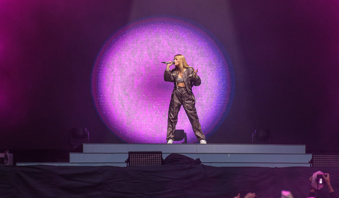 Angèle,  en concert au Main Square Festival 2022