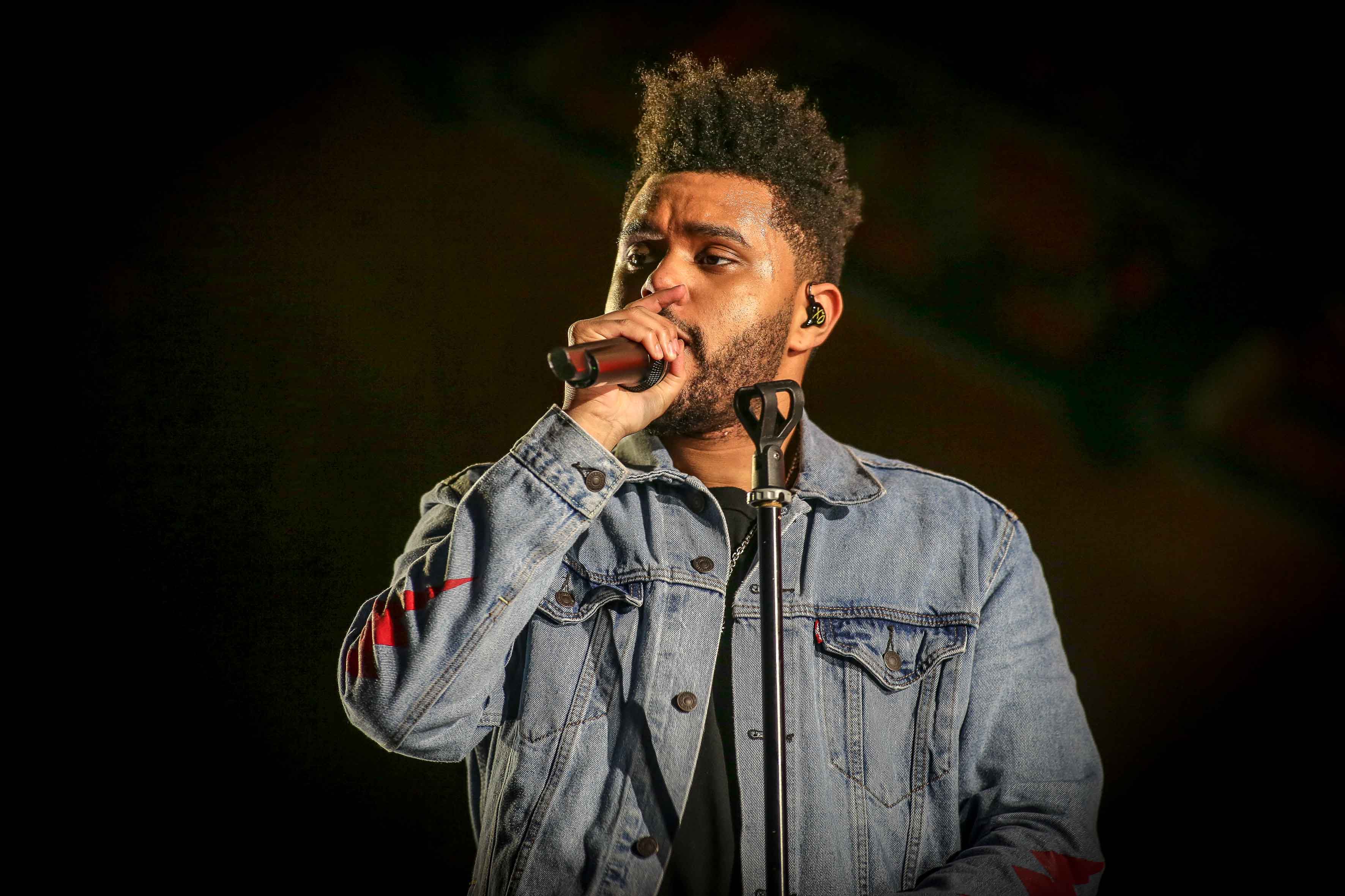 The Weeknd sur la scène du festival Lollapalooza Hippodrome de Longcham  Paris 2017  