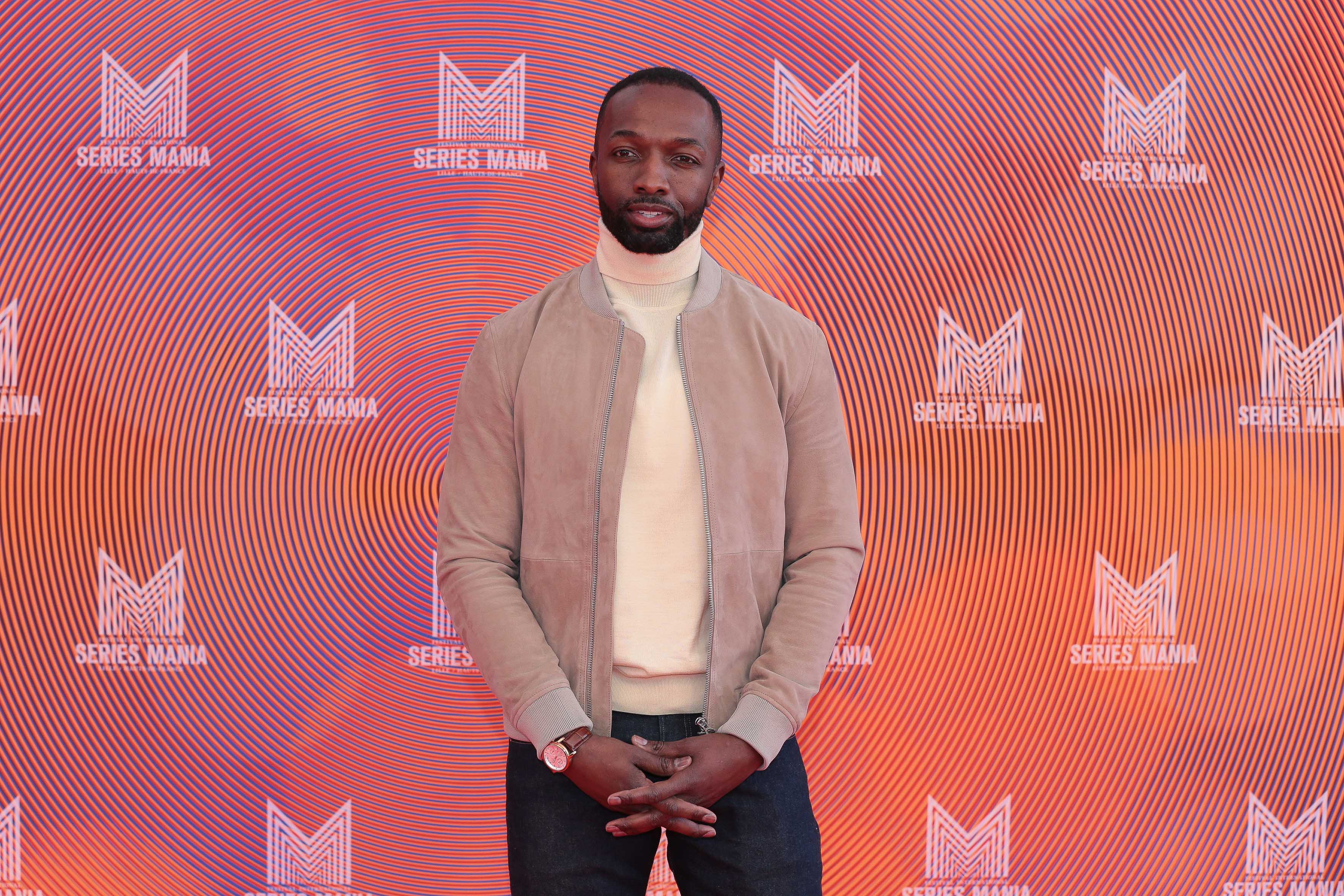 Jamie Hector de la série WE OWN THIS CITY - Photocall lors du Festival Séries Mania 