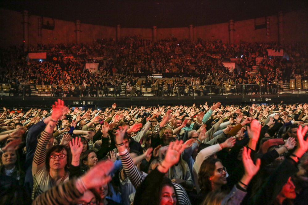 Public de Julien Doré en Concert au Zénith de Lille le 10 Décembre 2022